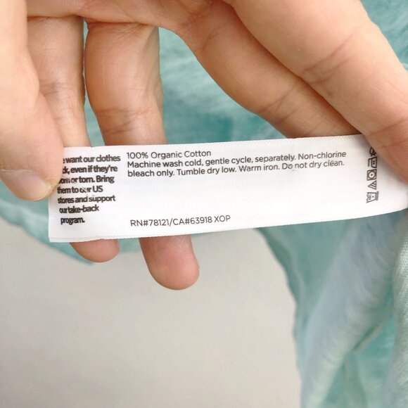 EILEEN FISHER Pigment-Dyed Organic Cotton V-Neck Tee in Aqua Size Medium - Picture 7 of 9